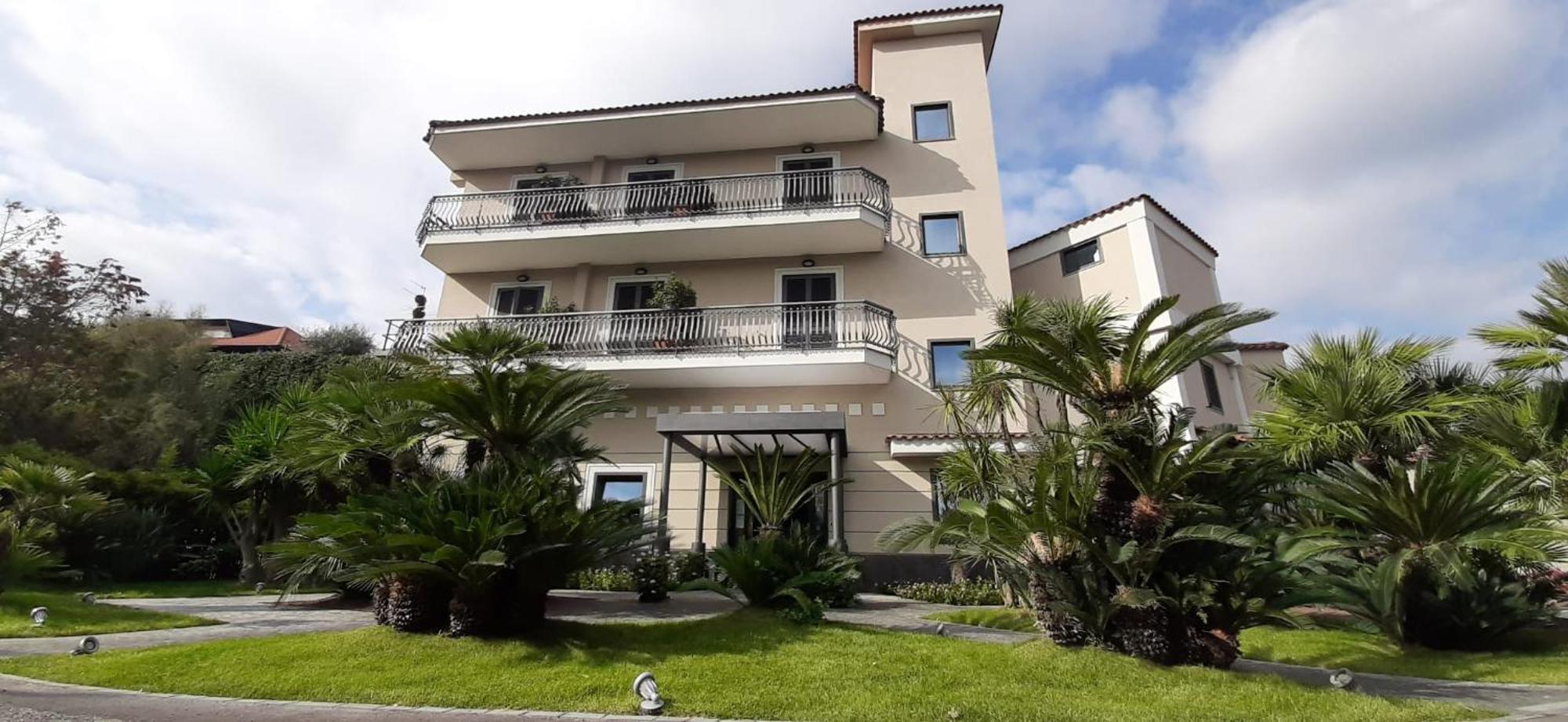 Hotel Tiro A Volo Pozzuoli Dış mekan fotoğraf