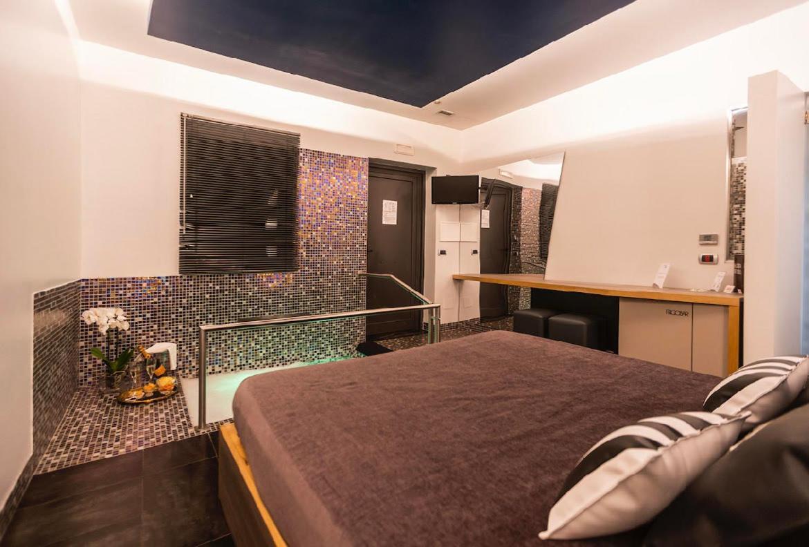 Hotel Tiro A Volo Pozzuoli Dış mekan fotoğraf